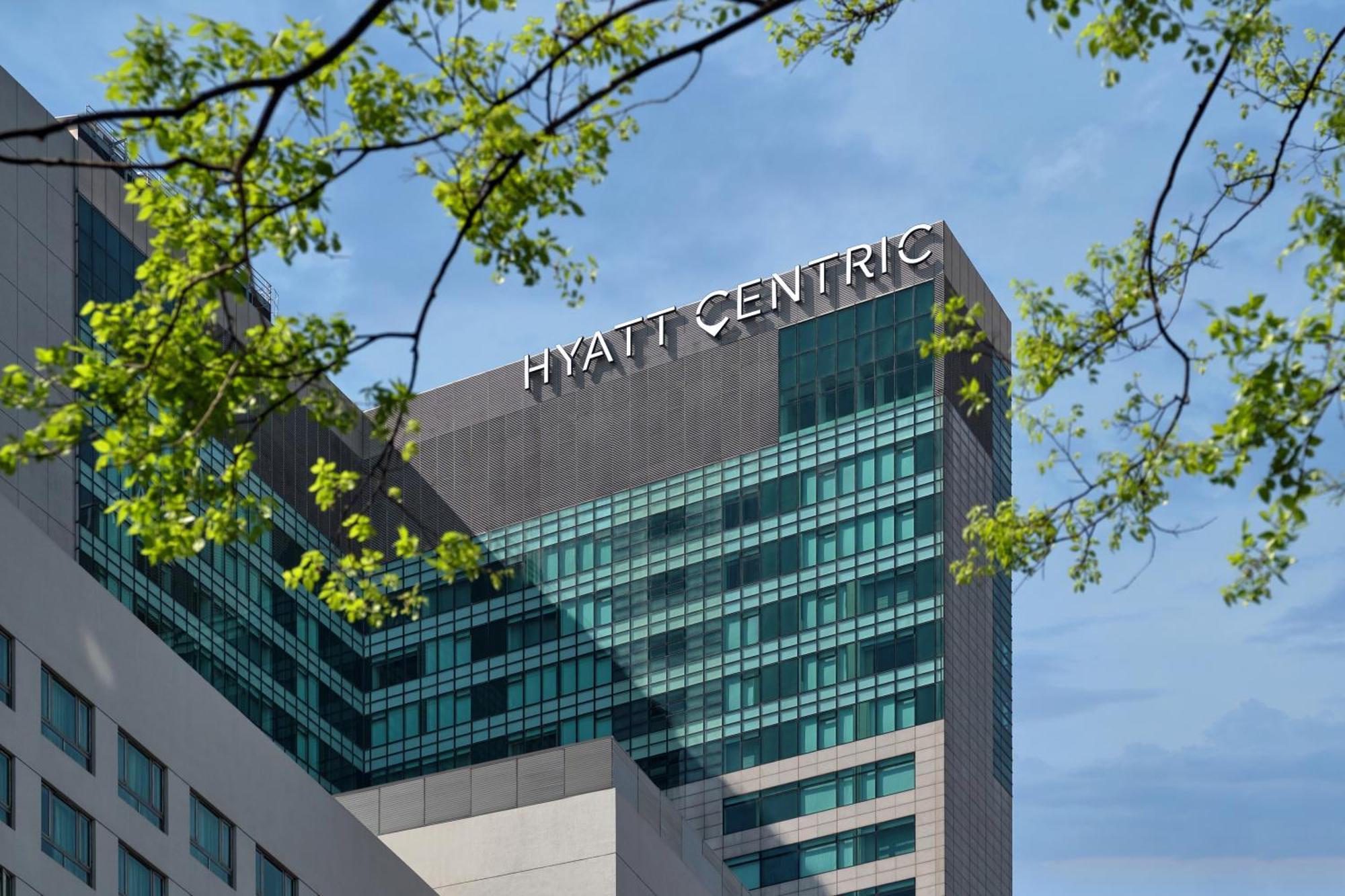 Hyatt Centric Zhongshan Park Shanghai Hotel Exterior photo