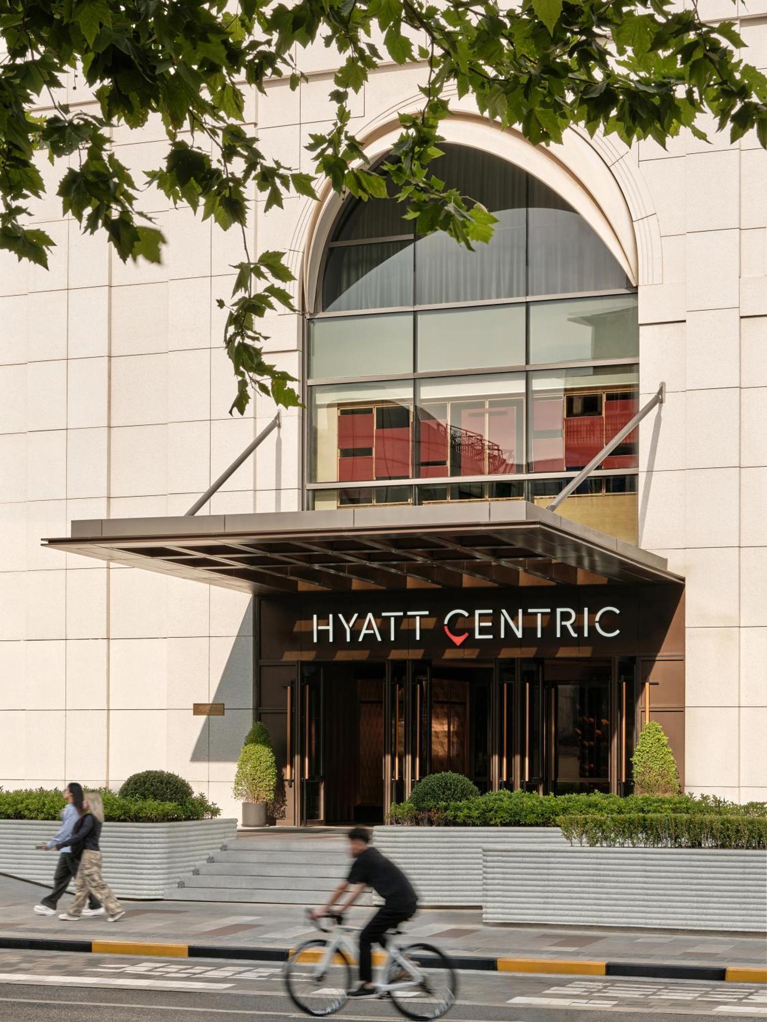 Hyatt Centric Zhongshan Park Shanghai Hotel Exterior photo